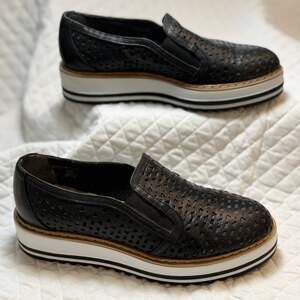 Summit White Mountain Platform Loafer Black pewter Leather Perforated Sz 40